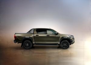 Toyota Hilux Invincible Double Cab 2020 года  (WW)